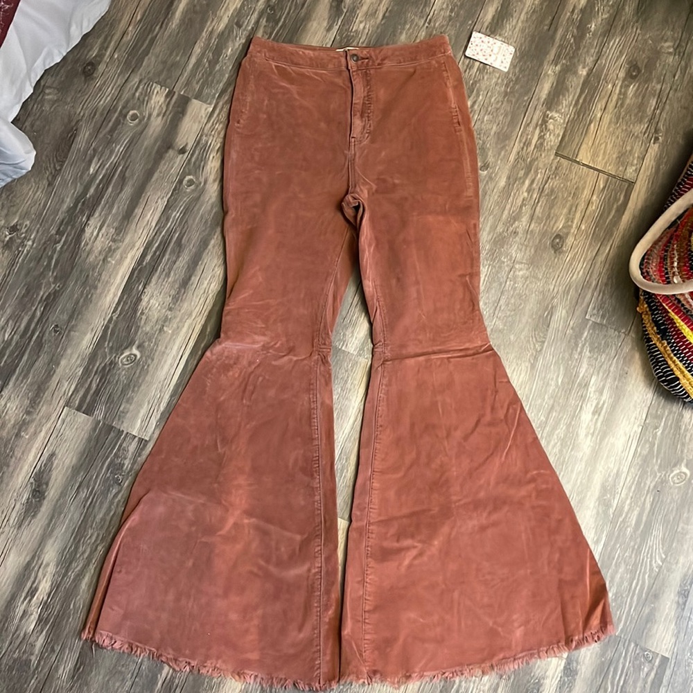 Free people never worn! Flares beautiful color